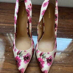 Express Floral Heels Size 10 Floral design Pink and White